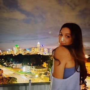 Meet your Posher, Lauren